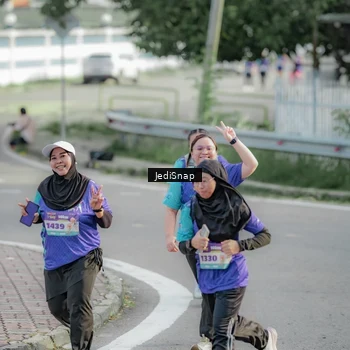 Runner Photo 8335161