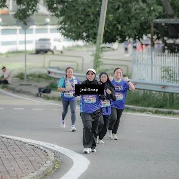 Runner Photo 8335173