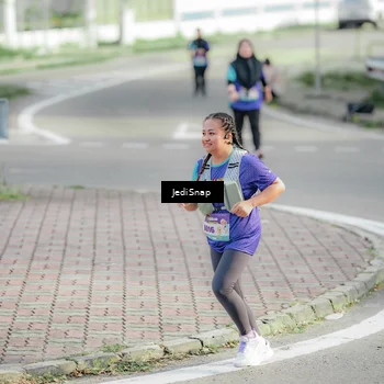 Runner Photo 8335187