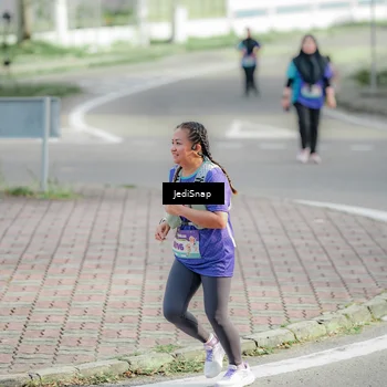 Runner Photo 8335193