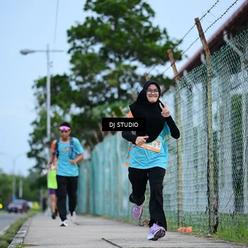 Runner Photo 8335199