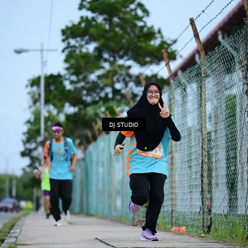 Runner Photo 8335202