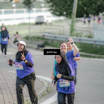 Runner Photo 8335203