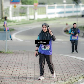 Runner Photo 8335218