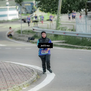 Runner Photo 8335236