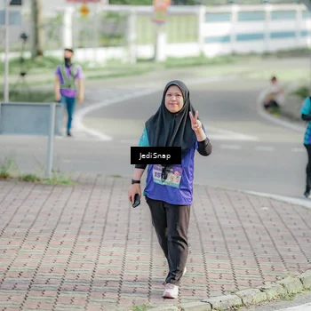 Runner Photo 8335240