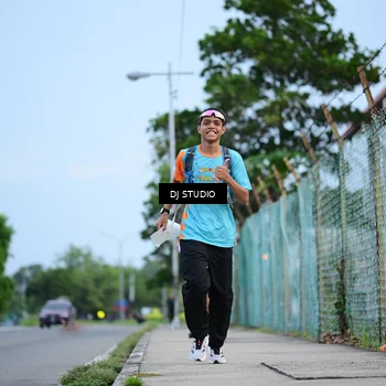 Runner Photo 8335241