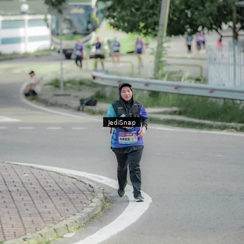 Runner Photo 8335243