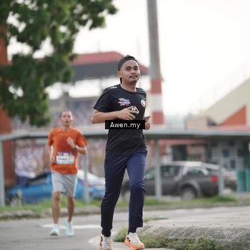 Runner Photo 8335251