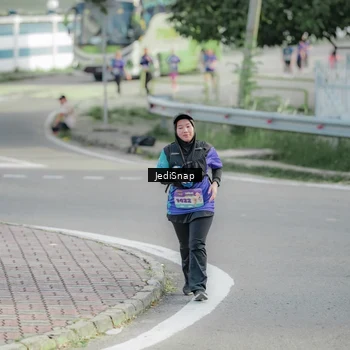 Runner Photo 8335257