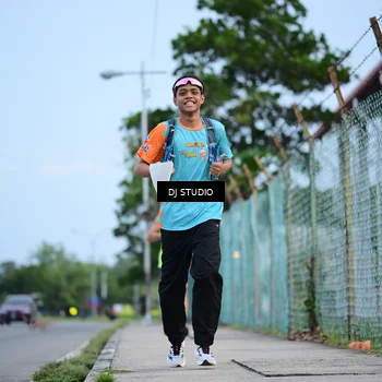 Runner Photo 8335262