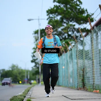 Runner Photo 8335264
