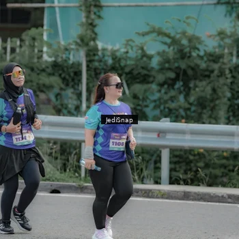 Runner Photo 8335288