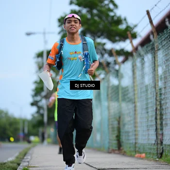Runner Photo 8335299