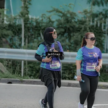 Runner Photo 8335310