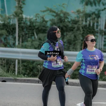 Runner Photo 8335312