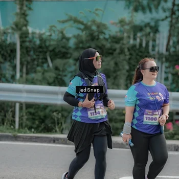 Runner Photo 8335319