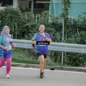 Runner Photo 8335333