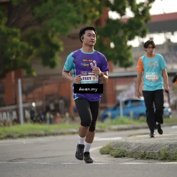 Runner Photo 8335352