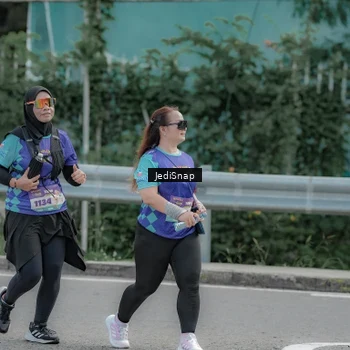 Runner Photo 8335384