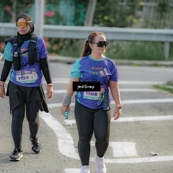 Runner Photo 8335398