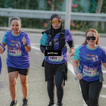Runner Photo 8335417
