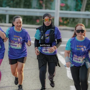 Runner Photo 8335421