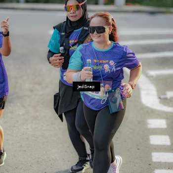 Runner Photo 8335434