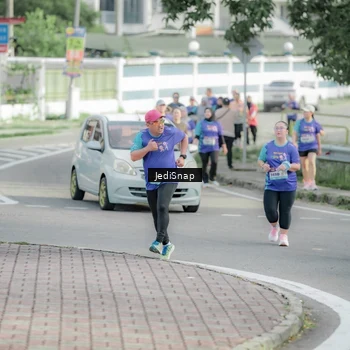 Runner Photo 8335444