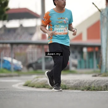 Runner Photo 8335474