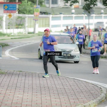 Runner Photo 8335479