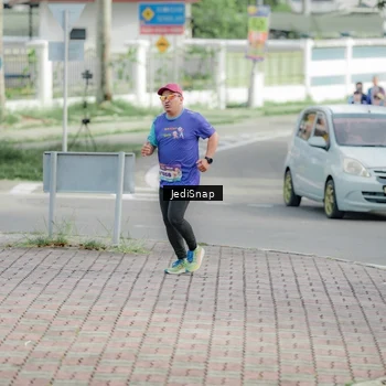 Runner Photo 8335529