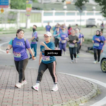 Runner Photo 8335543