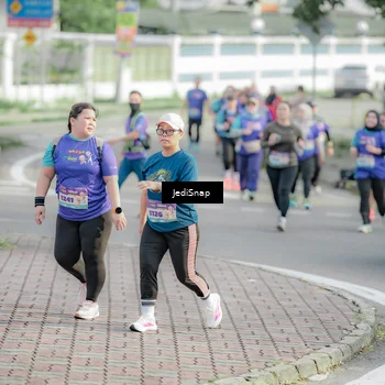 Runner Photo 8335548