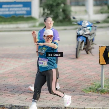 Runner Photo 8335565
