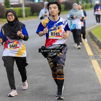 Runner Photo 8335582