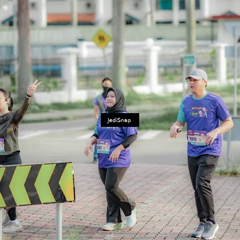 Runner Photo 8335588