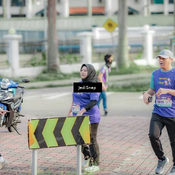 Runner Photo 8335598