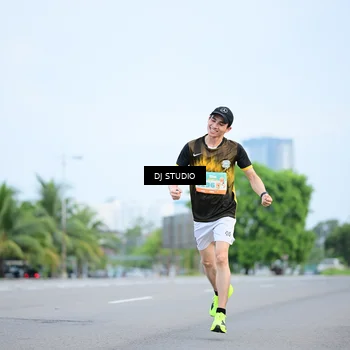 Runner Photo 8335600