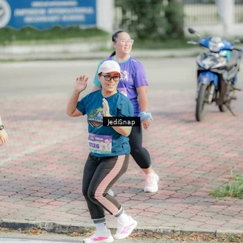 Runner Photo 8335614