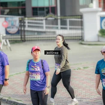 Runner Photo 8335616