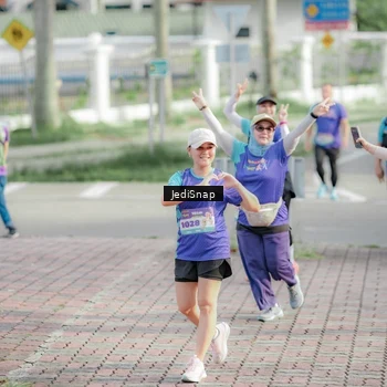 Runner Photo 8335617