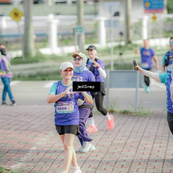Runner Photo 8335638