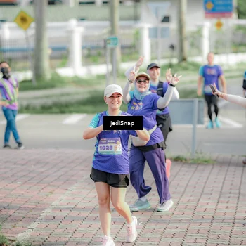 Runner Photo 8335643