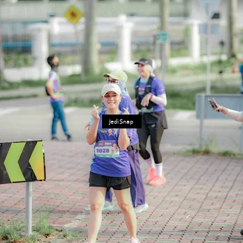 Runner Photo 8335650