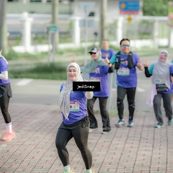 Runner Photo 8335652