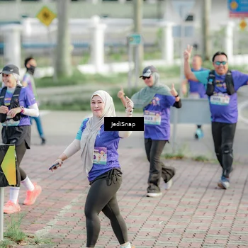 Runner Photo 8335655