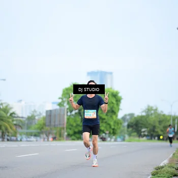 Runner Photo 8335664