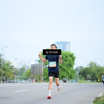 Runner Photo 8335681