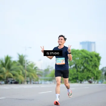 Runner Photo 8335694